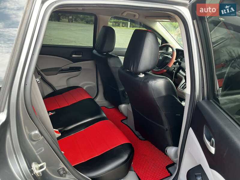 Внедорожник / Кроссовер Honda CR-V 2014 в Кривом Роге
