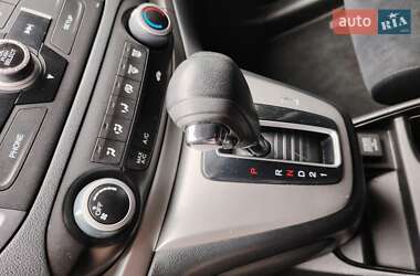Внедорожник / Кроссовер Honda CR-V 2014 в 