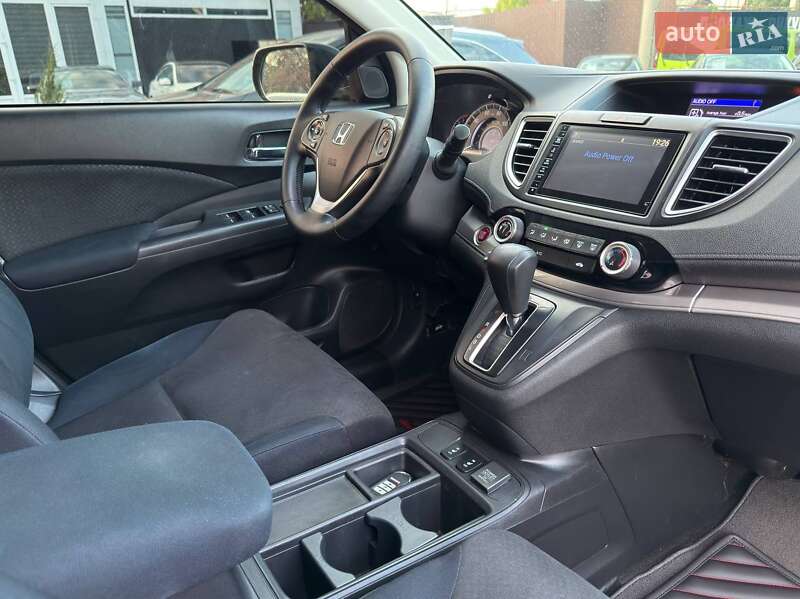 Внедорожник / Кроссовер Honda CR-V 2015 в Харькове