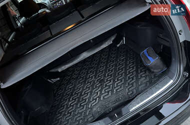 Внедорожник / Кроссовер Honda CR-V 2011 в 