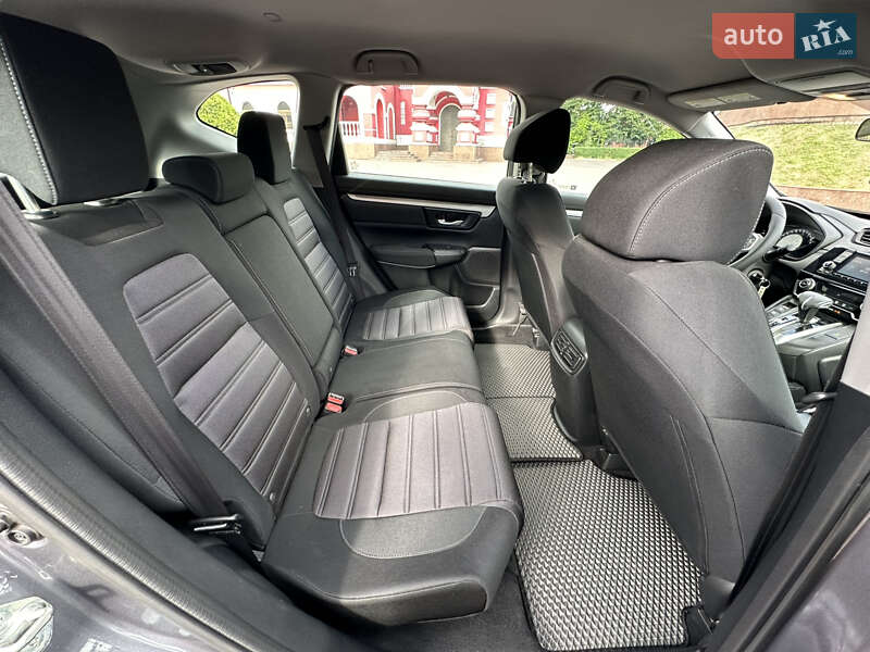Внедорожник / Кроссовер Honda CR-V 2017 в Днепре