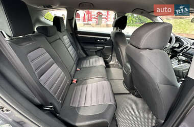 Позашляховик / Кросовер Honda CR-V 2017 в 
