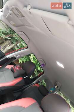 Внедорожник / Кроссовер Honda CR-V 2008 в 