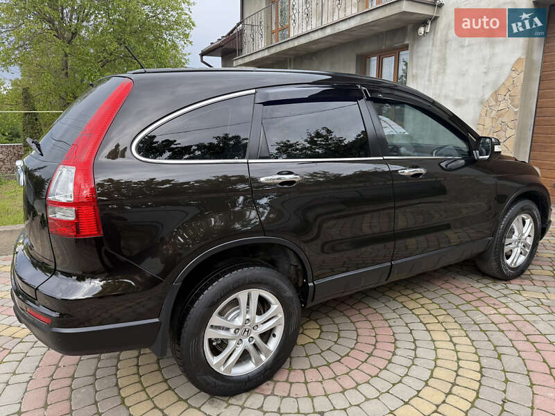 Позашляховик / Кросовер Honda CR-V 2010 в Чернівцях