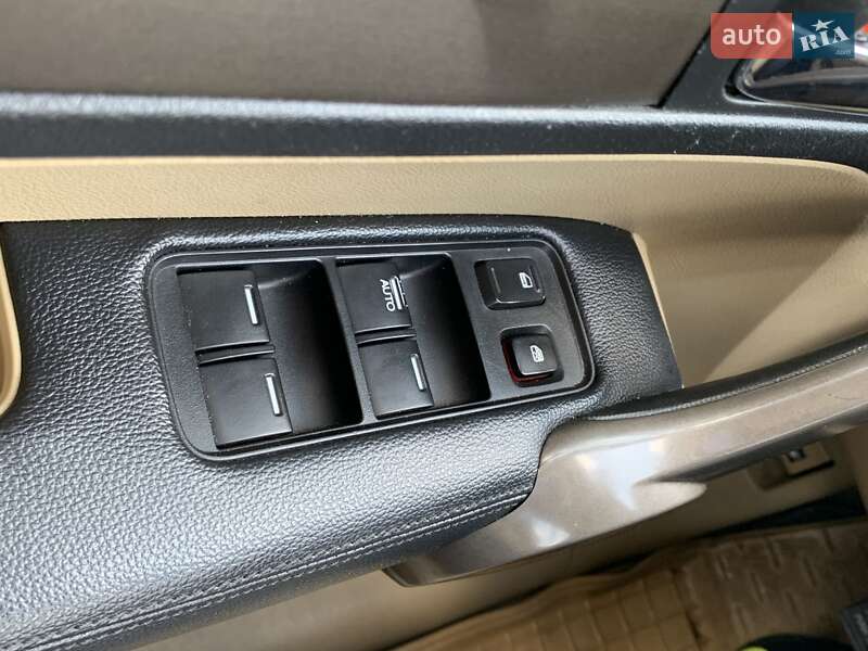 Внедорожник / Кроссовер Honda CR-V 2008 в Харькове