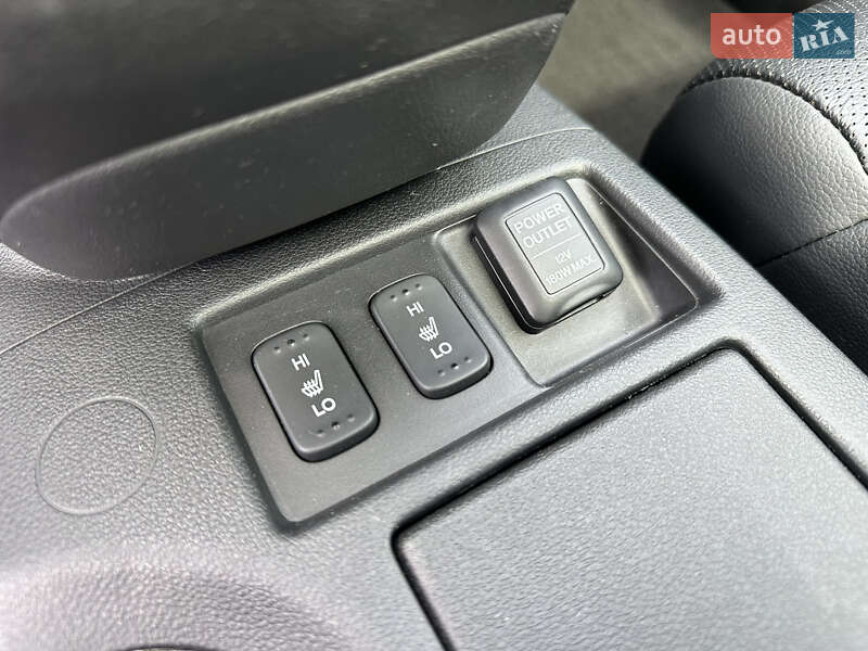 Внедорожник / Кроссовер Honda CR-V 2012 в Ровно