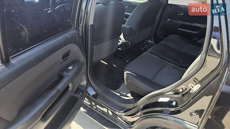 Позашляховик / Кросовер Honda CR-V 2006 в Острозі