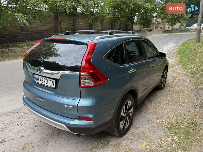 Внедорожник / Кроссовер Honda CR-V 2016 в Киеве