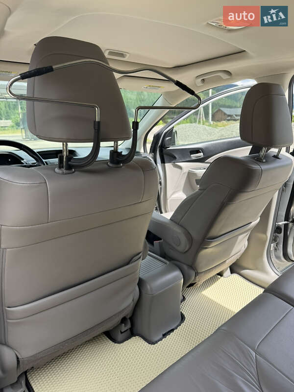 Внедорожник / Кроссовер Honda CR-V 2013 в Черновцах