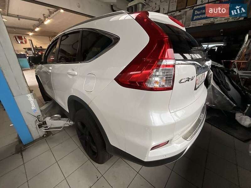 Внедорожник / Кроссовер Honda CR-V 2016 в Бродах