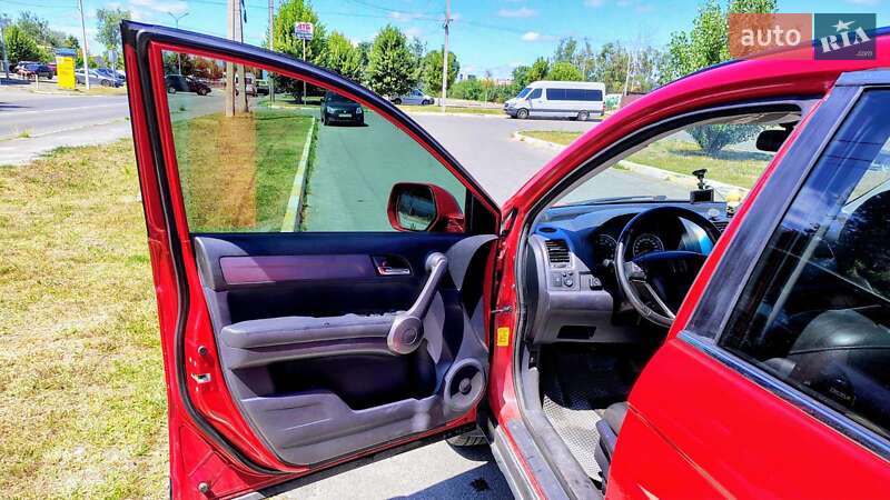 Внедорожник / Кроссовер Honda CR-V 2008 в Буче