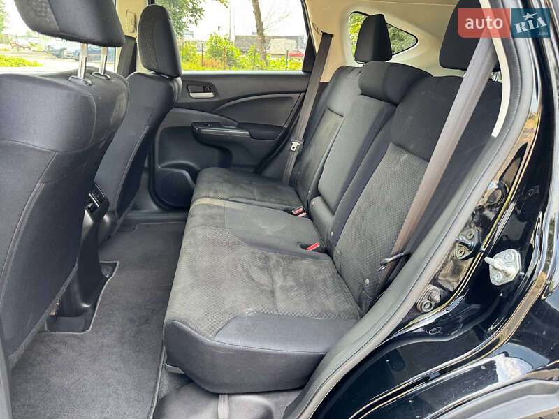 Внедорожник / Кроссовер Honda CR-V 2016 в Полтаве