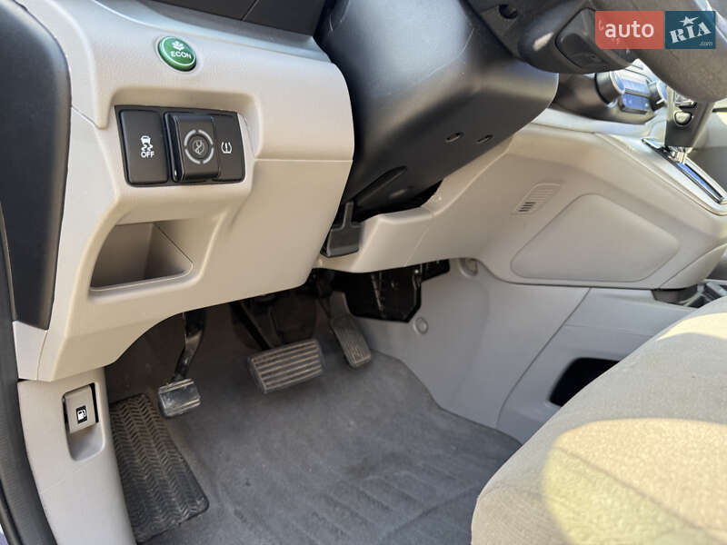 Внедорожник / Кроссовер Honda CR-V 2014 в Долине