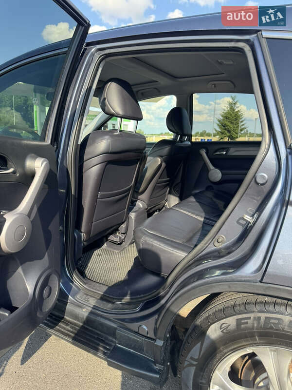 Внедорожник / Кроссовер Honda CR-V 2007 в Дубно