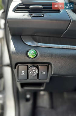 Внедорожник / Кроссовер Honda CR-V 2013 в 