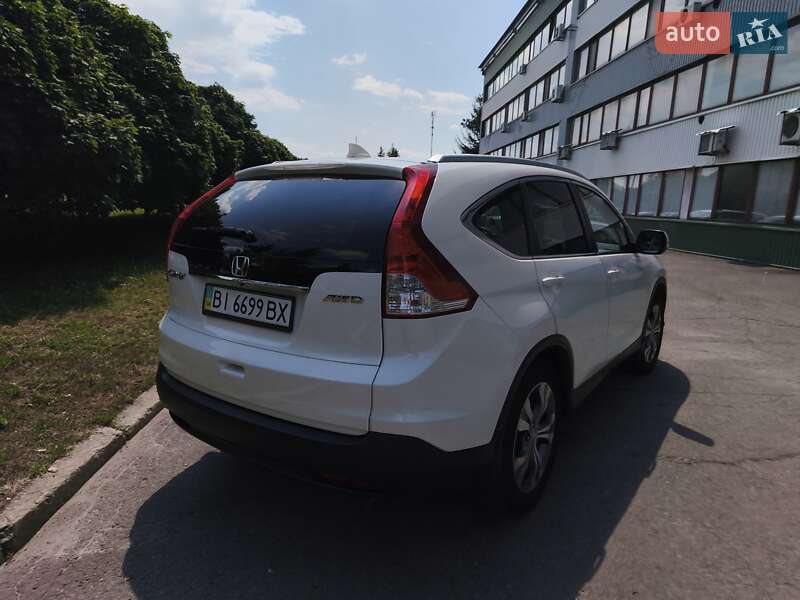 Позашляховик / Кросовер Honda CR-V 2013 в Полтаві