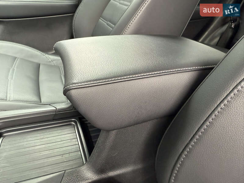 Внедорожник / Кроссовер Honda CR-V 2022 в Киеве