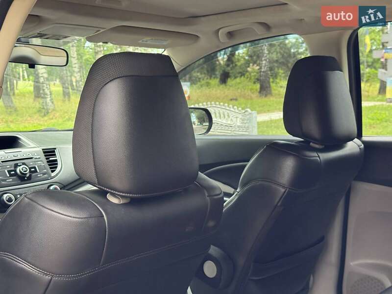 Внедорожник / Кроссовер Honda CR-V 2013 в Ахтырке