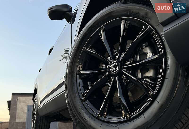 Внедорожник / Кроссовер Honda CR-V 2023 в Киеве