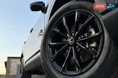 Внедорожник / Кроссовер Honda CR-V 2023 в 
