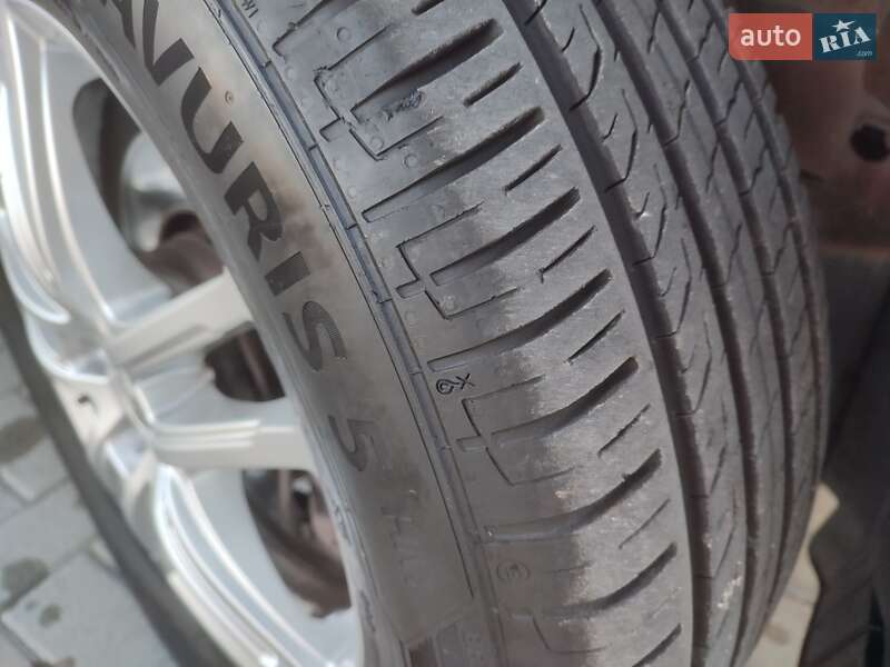 Позашляховик / Кросовер Honda CR-V 2012 в Золочеві