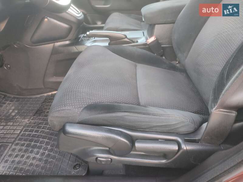 Позашляховик / Кросовер Honda CR-V 2012 в Золочеві