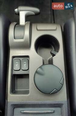 Позашляховик / Кросовер Honda CR-V 2010 в 