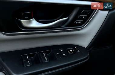 Внедорожник / Кроссовер Honda CR-V 2017 в 