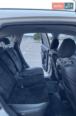 Позашляховик / Кросовер Honda CR-V 2010 в 
