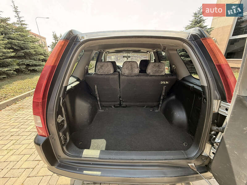 Позашляховик / Кросовер Honda CR-V 2004 в Харкові