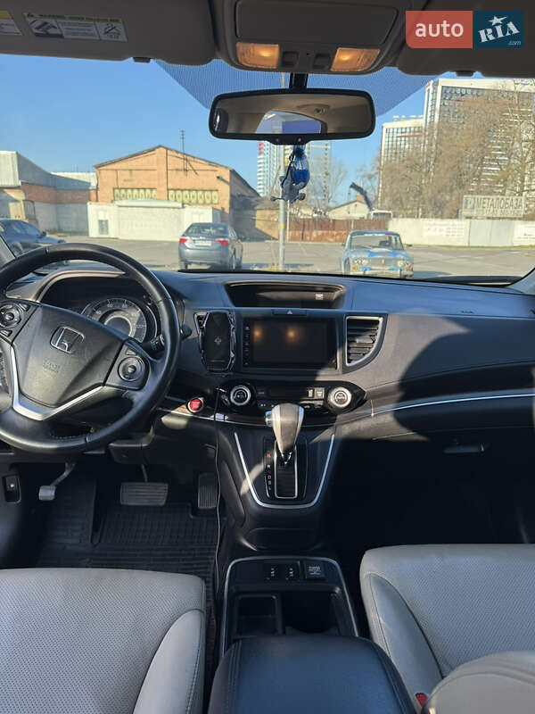 Позашляховик / Кросовер Honda CR-V 2015 в Києві