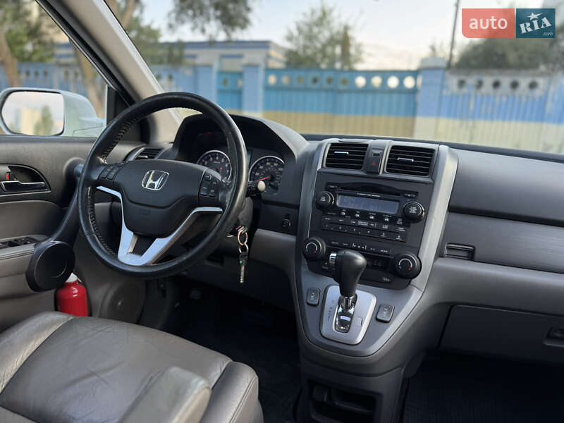 Внедорожник / Кроссовер Honda CR-V 2008 в Киеве