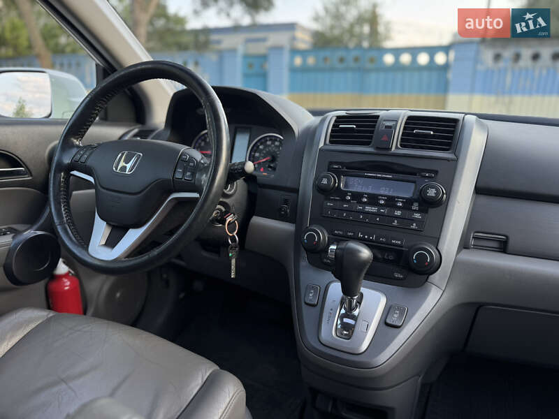 Внедорожник / Кроссовер Honda CR-V 2008 в Киеве