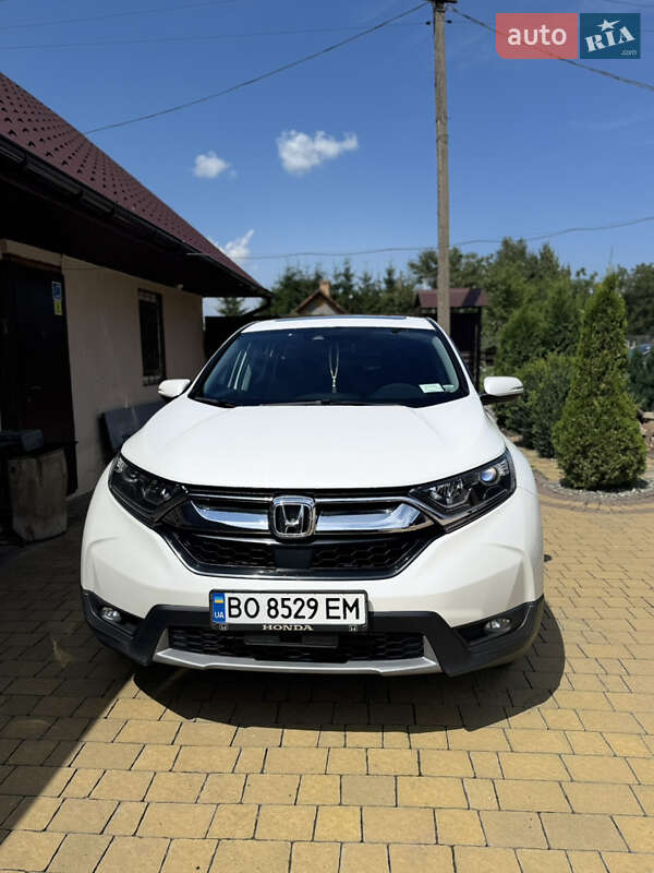 Внедорожник / Кроссовер Honda CR-V 2019 в 