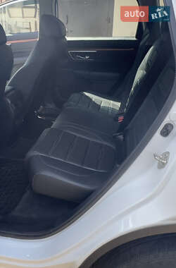 Внедорожник / Кроссовер Honda CR-V 2019 в 