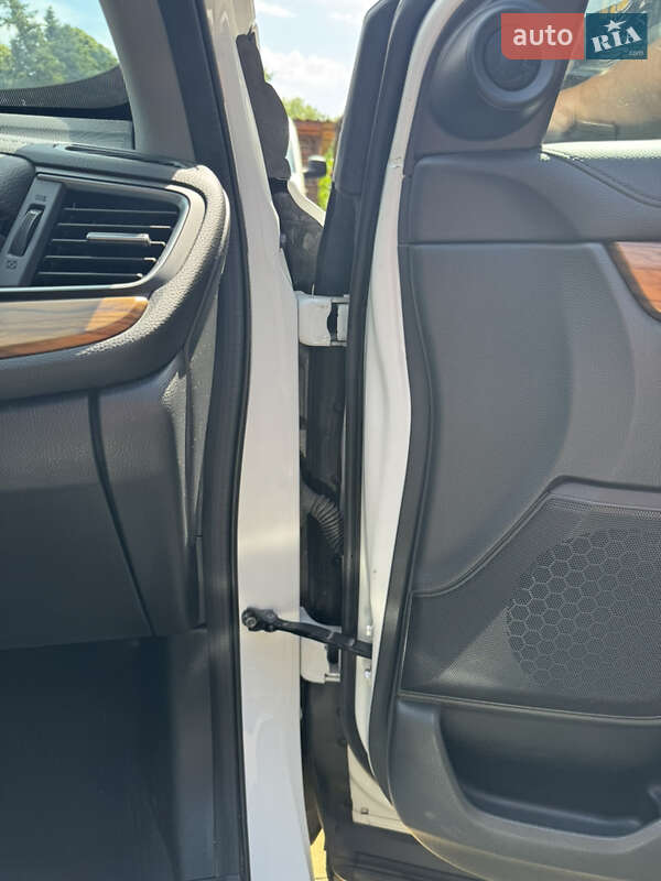 Внедорожник / Кроссовер Honda CR-V 2019 в Дубно