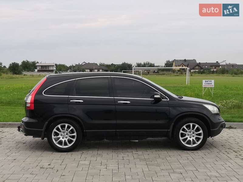 Внедорожник / Кроссовер Honda CR-V 2008 в Здолбунове