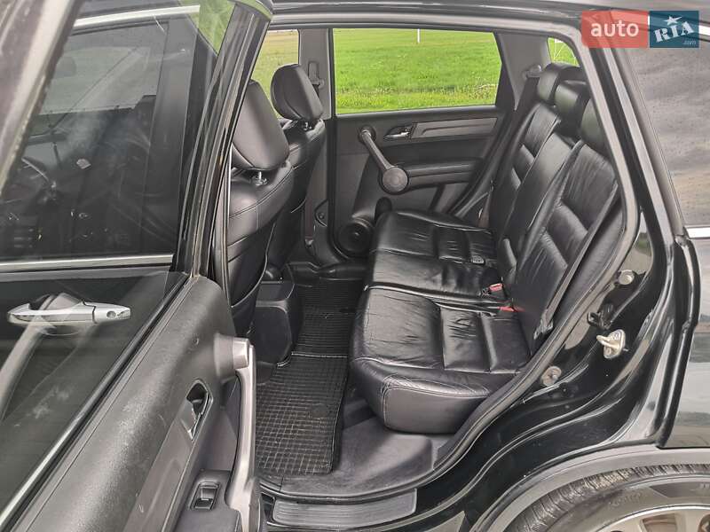 Внедорожник / Кроссовер Honda CR-V 2008 в Здолбунове