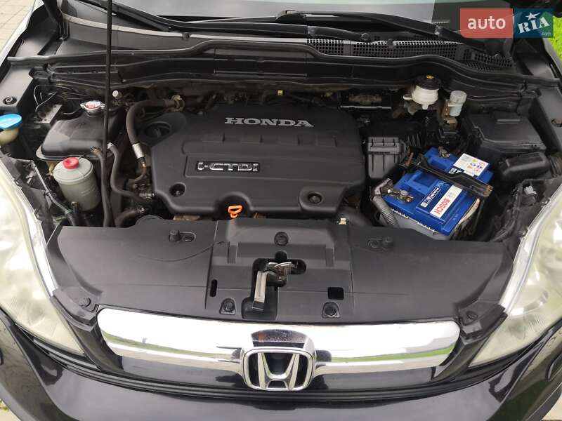 Внедорожник / Кроссовер Honda CR-V 2008 в Здолбунове