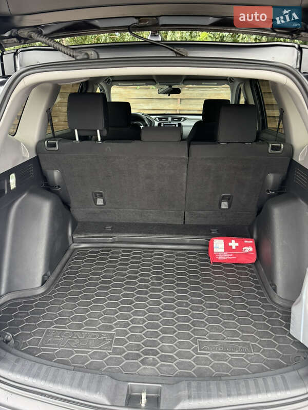 Внедорожник / Кроссовер Honda CR-V 2017 в Киеве