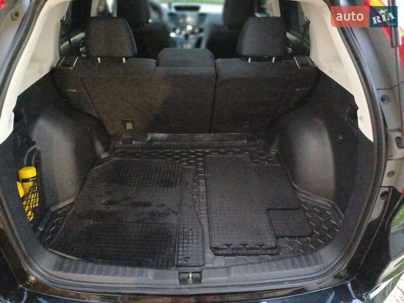 Внедорожник / Кроссовер Honda CR-V 2014 в Волочиске