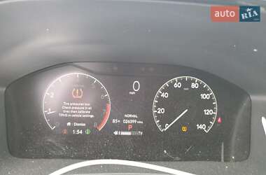 Внедорожник / Кроссовер Honda CR-V 2023 в 