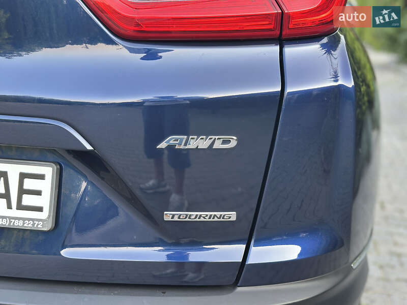 Внедорожник / Кроссовер Honda CR-V 2017 в Одессе