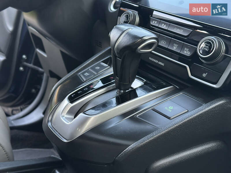 Внедорожник / Кроссовер Honda CR-V 2017 в Одессе