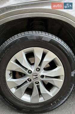 Внедорожник / Кроссовер Honda CR-V 2010 в 