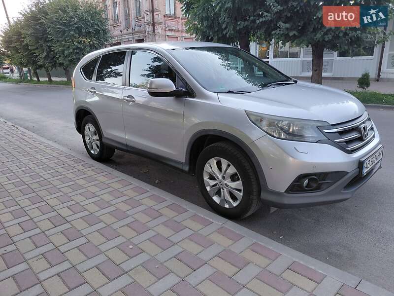 Внедорожник / Кроссовер Honda CR-V 2014 в Виннице