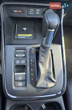 Внедорожник / Кроссовер Honda CR-V 2023 в 