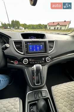 Внедорожник / Кроссовер Honda CR-V 2015 в 