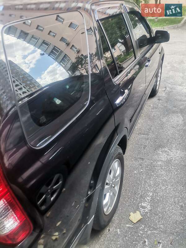 Позашляховик / Кросовер Honda CR-V 2005 в Києві