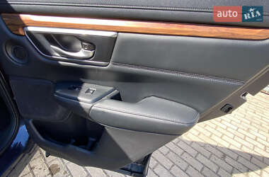 Внедорожник / Кроссовер Honda CR-V 2017 в 